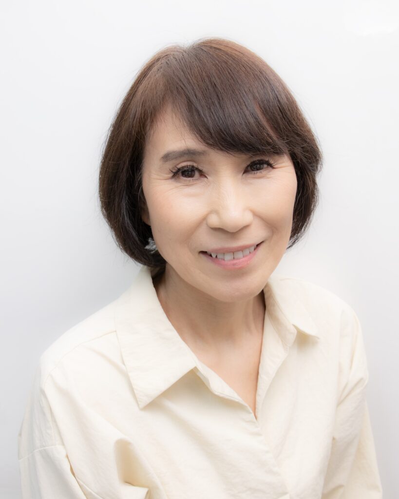 Cô Satomi Fujiwara